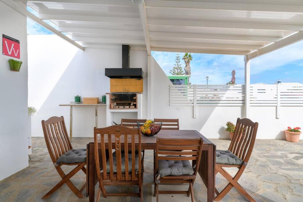 Hermosa Casa Vacacional, Muy Cerca A La Playa. Guatiza Exterior foto